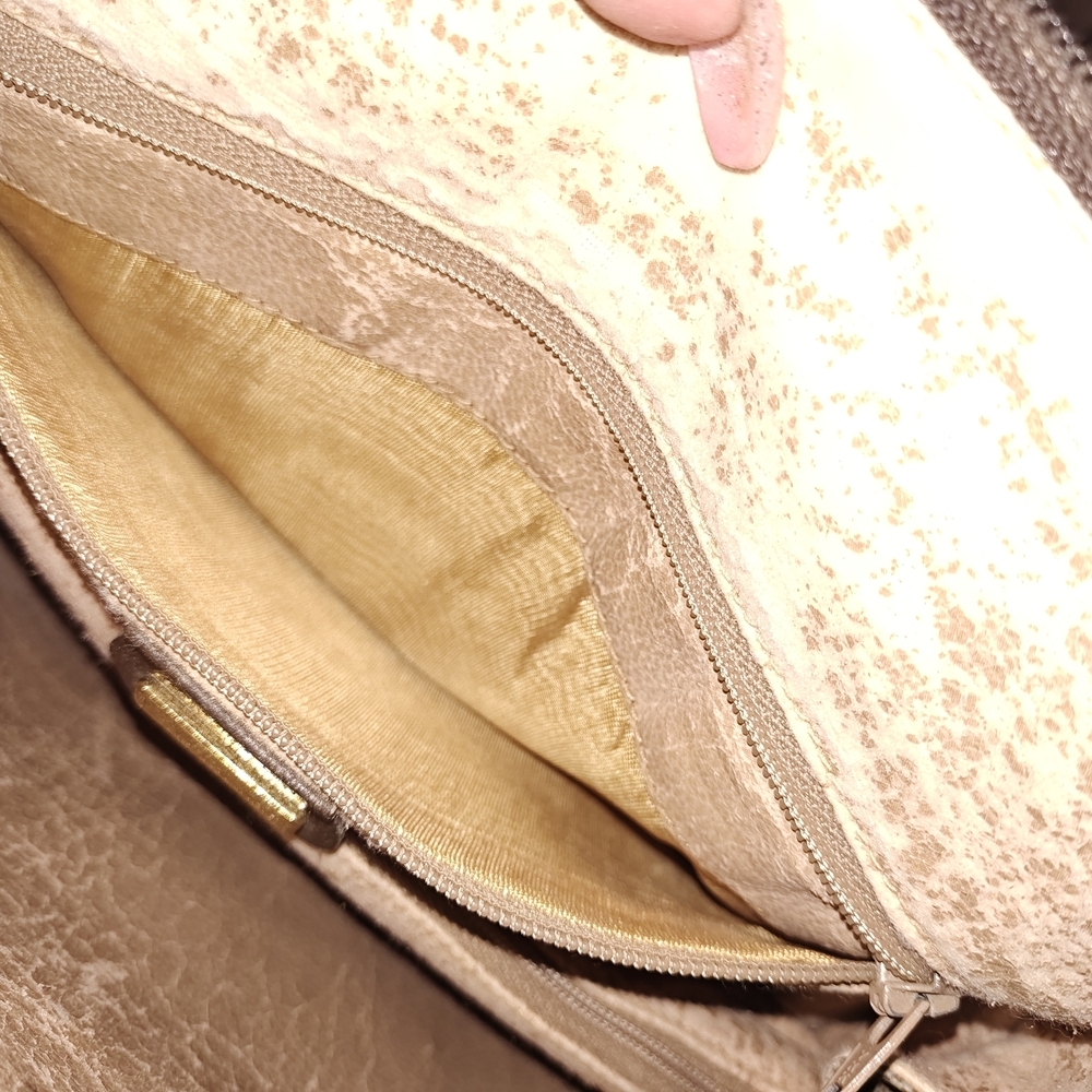 Gucci Supreme Doctor Bag - Picture 14 of 16